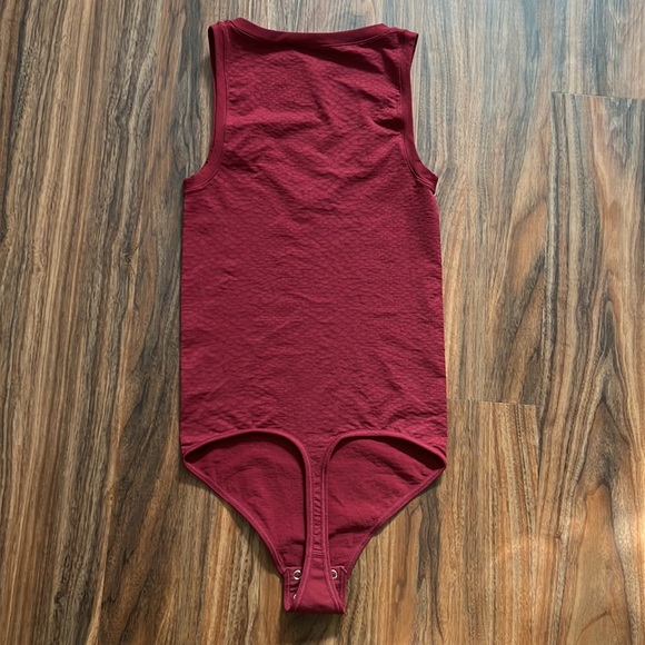 NWOT Yummie Emmelyn Boa Jaquard Shaping Thong Shaping Bodysuit - Picture 8 of 13